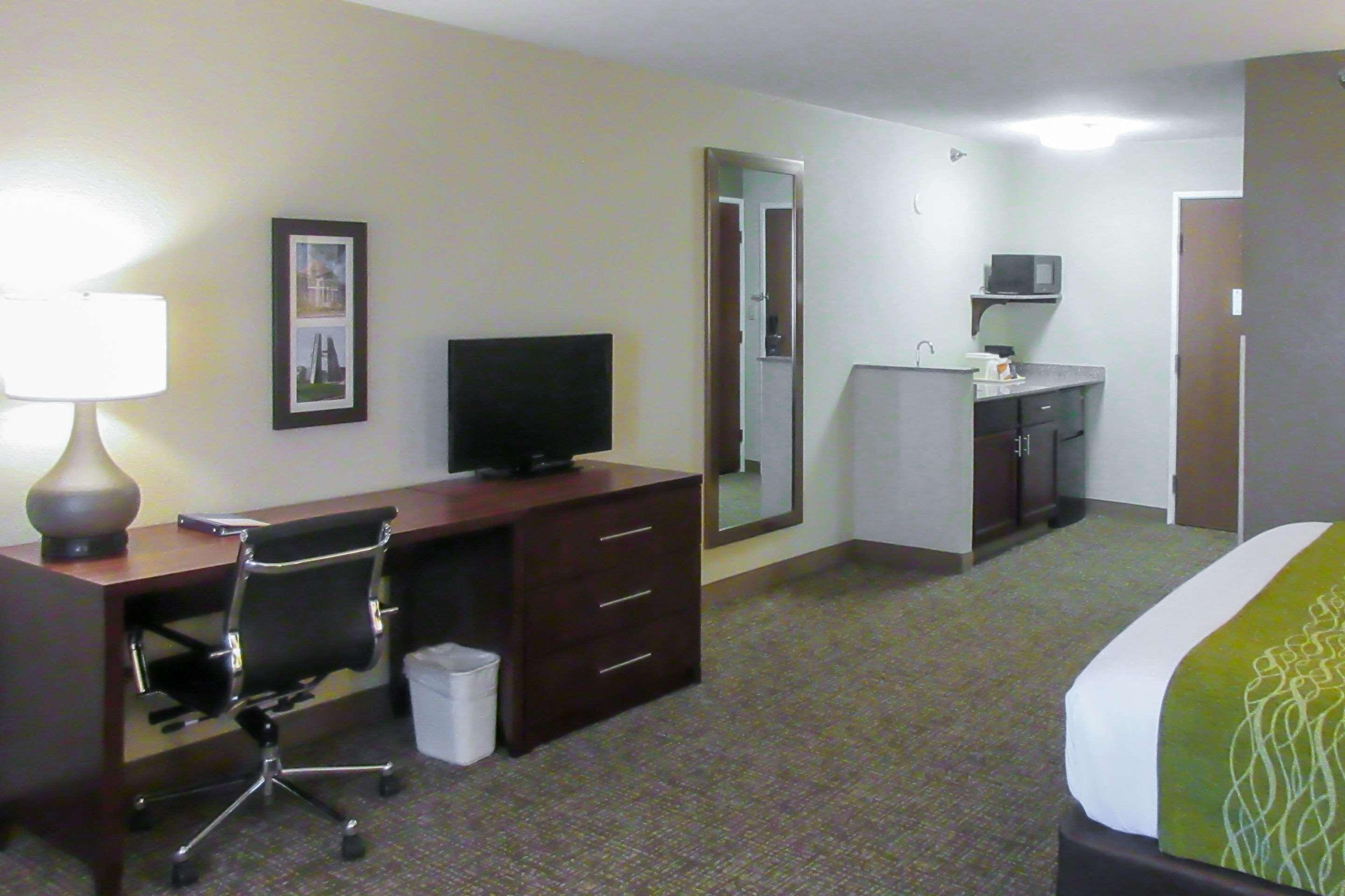 Comfort Inn & Suites Pueblo Exteriér fotografie