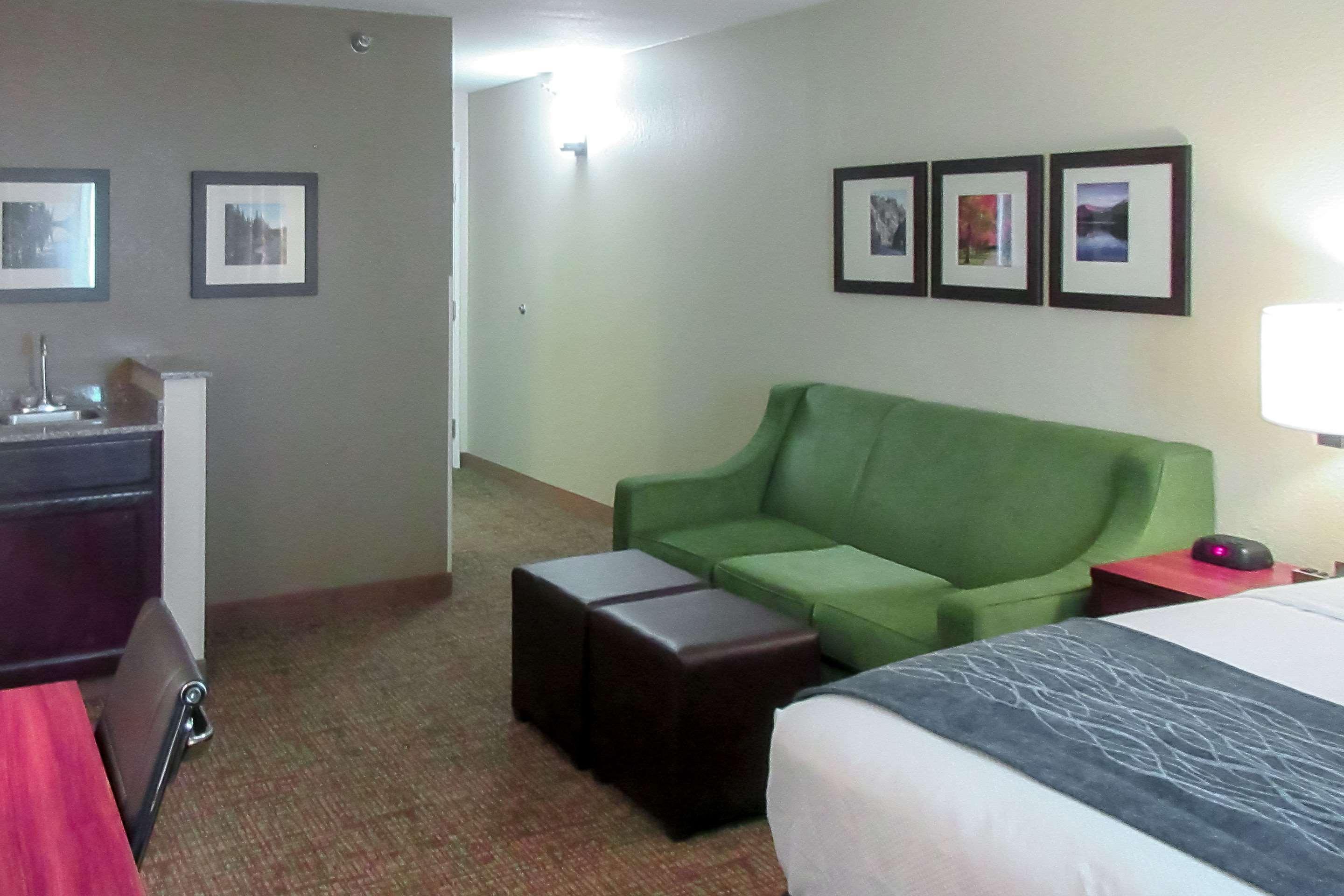 Comfort Inn & Suites Pueblo Exteriér fotografie