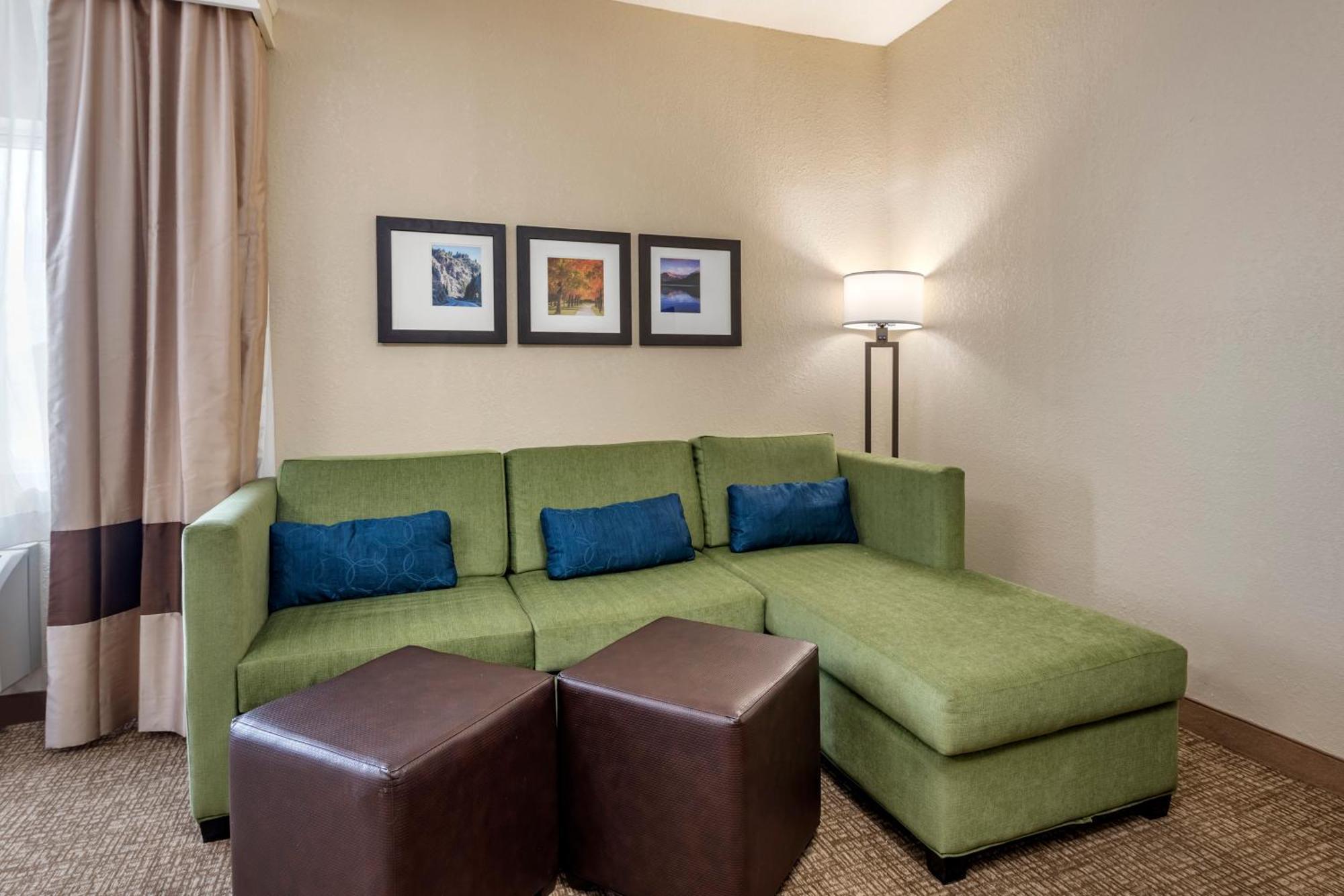 Comfort Inn & Suites Pueblo Exteriér fotografie