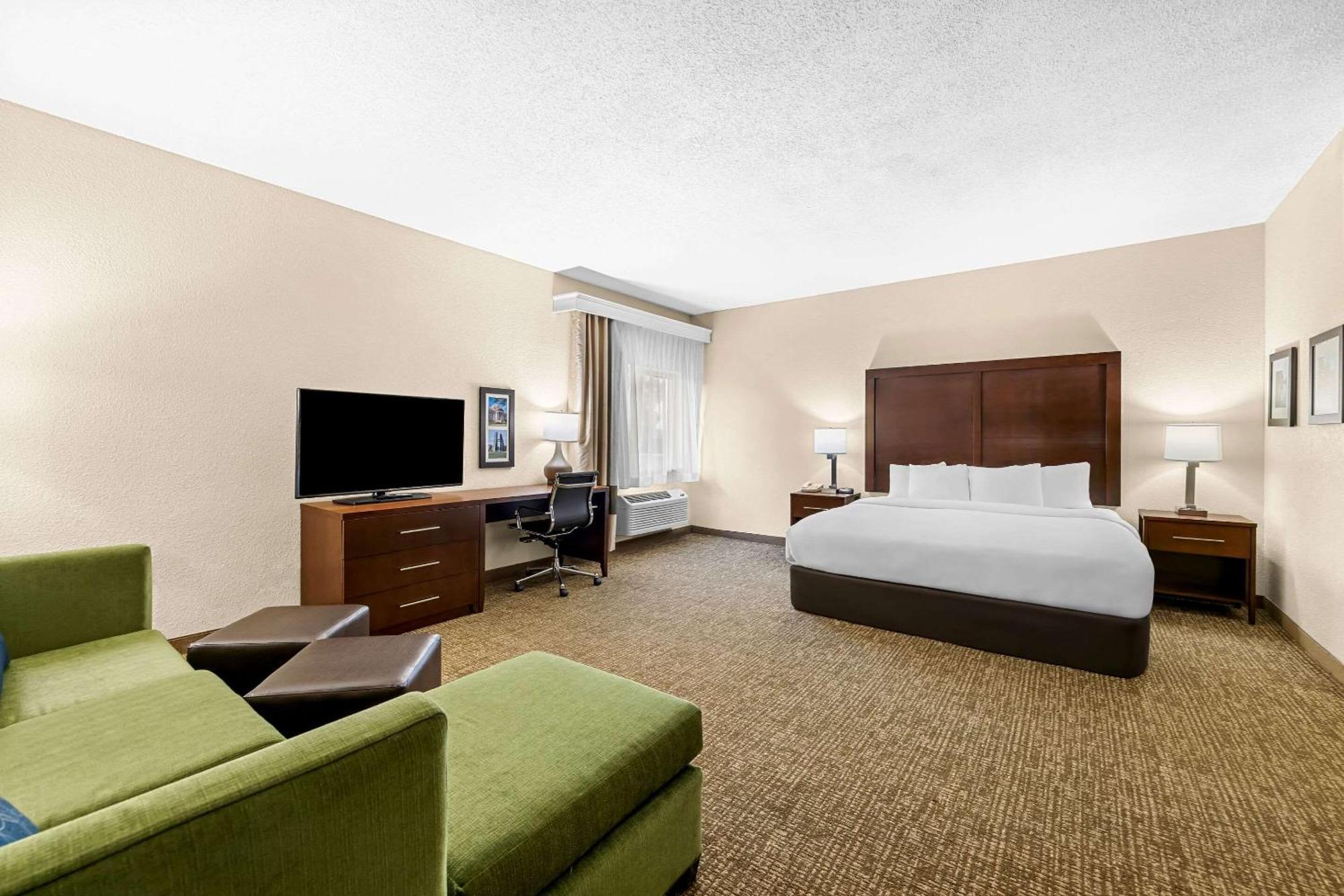 Comfort Inn & Suites Pueblo Exteriér fotografie
