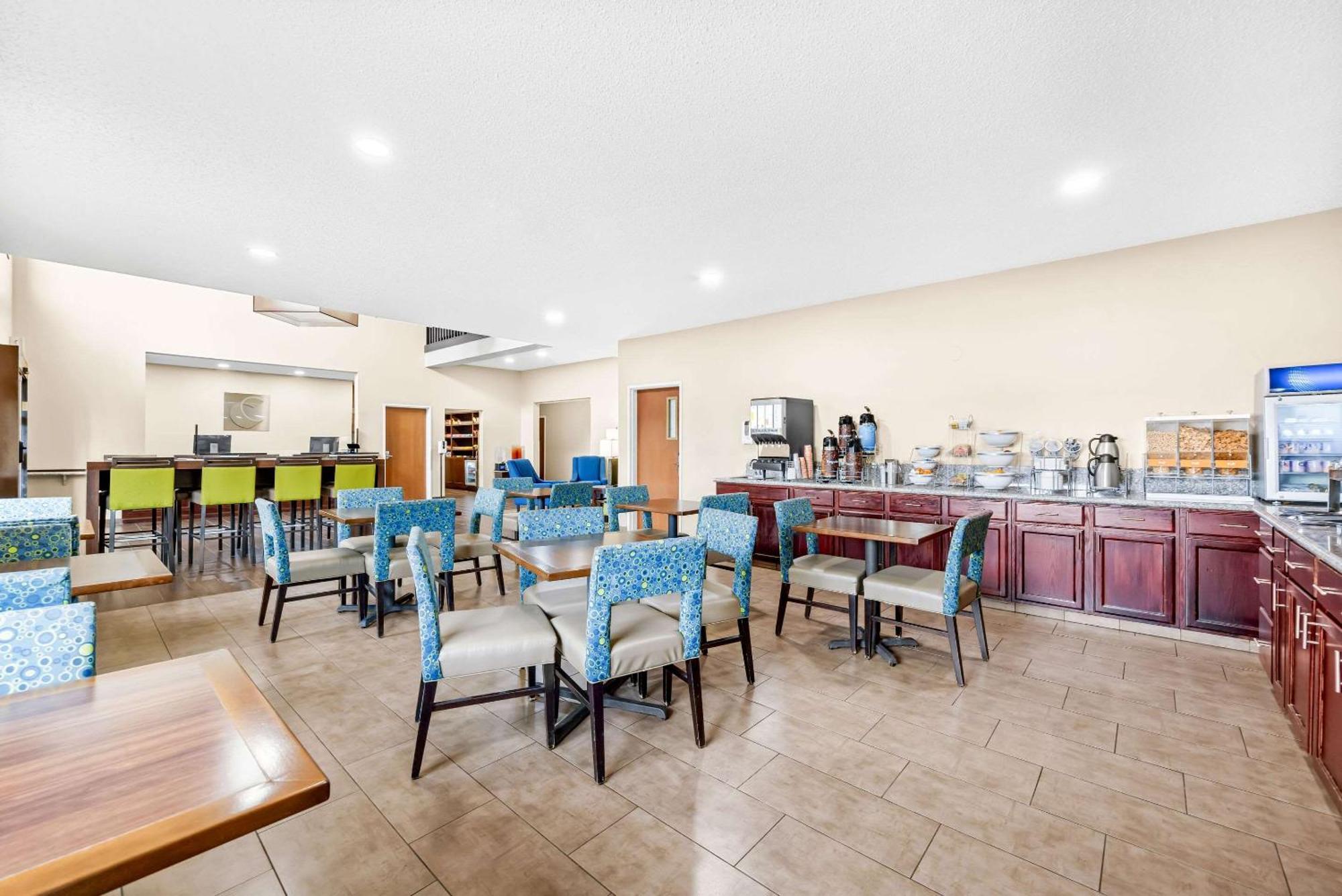 Comfort Inn & Suites Pueblo Exteriér fotografie