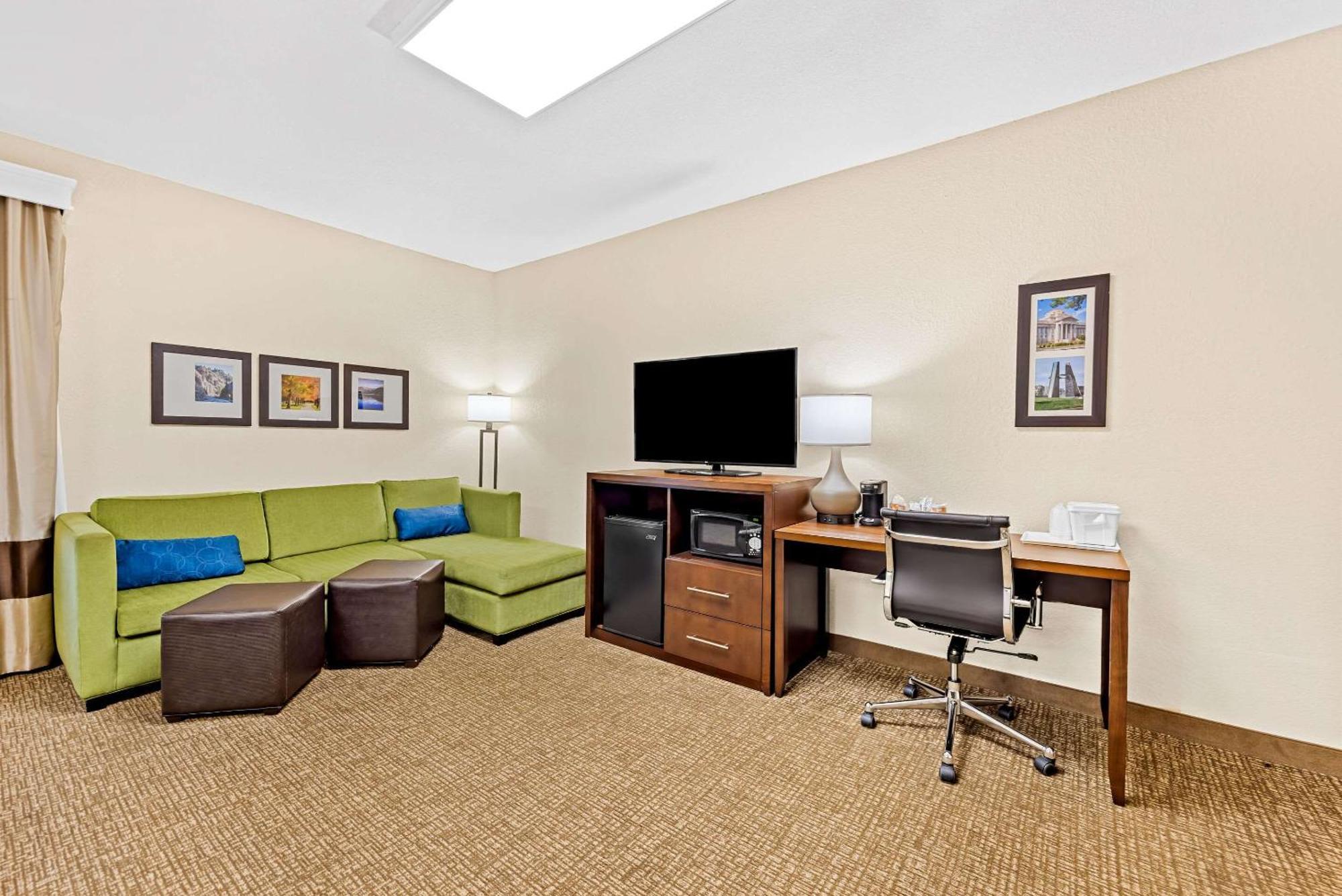 Comfort Inn & Suites Pueblo Exteriér fotografie